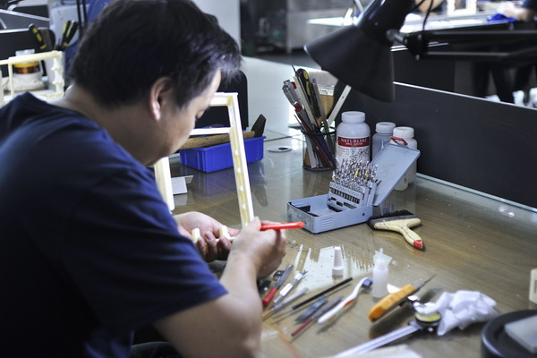 Advancing Excellence In Prototyping Clear Parts