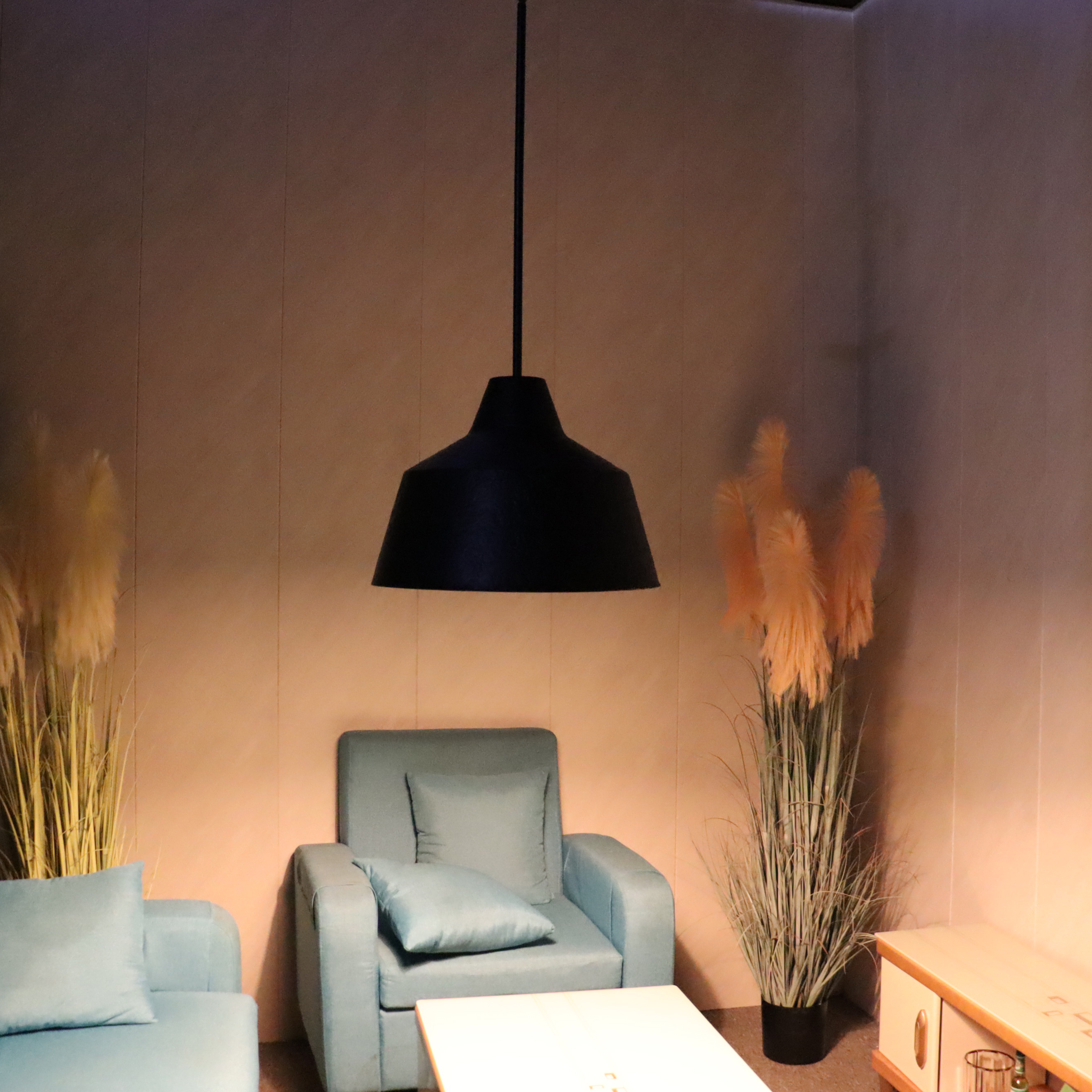 Creative and personalized single-head iron retro industrial style restaurant, living room, office shop decorative lighting chandelier