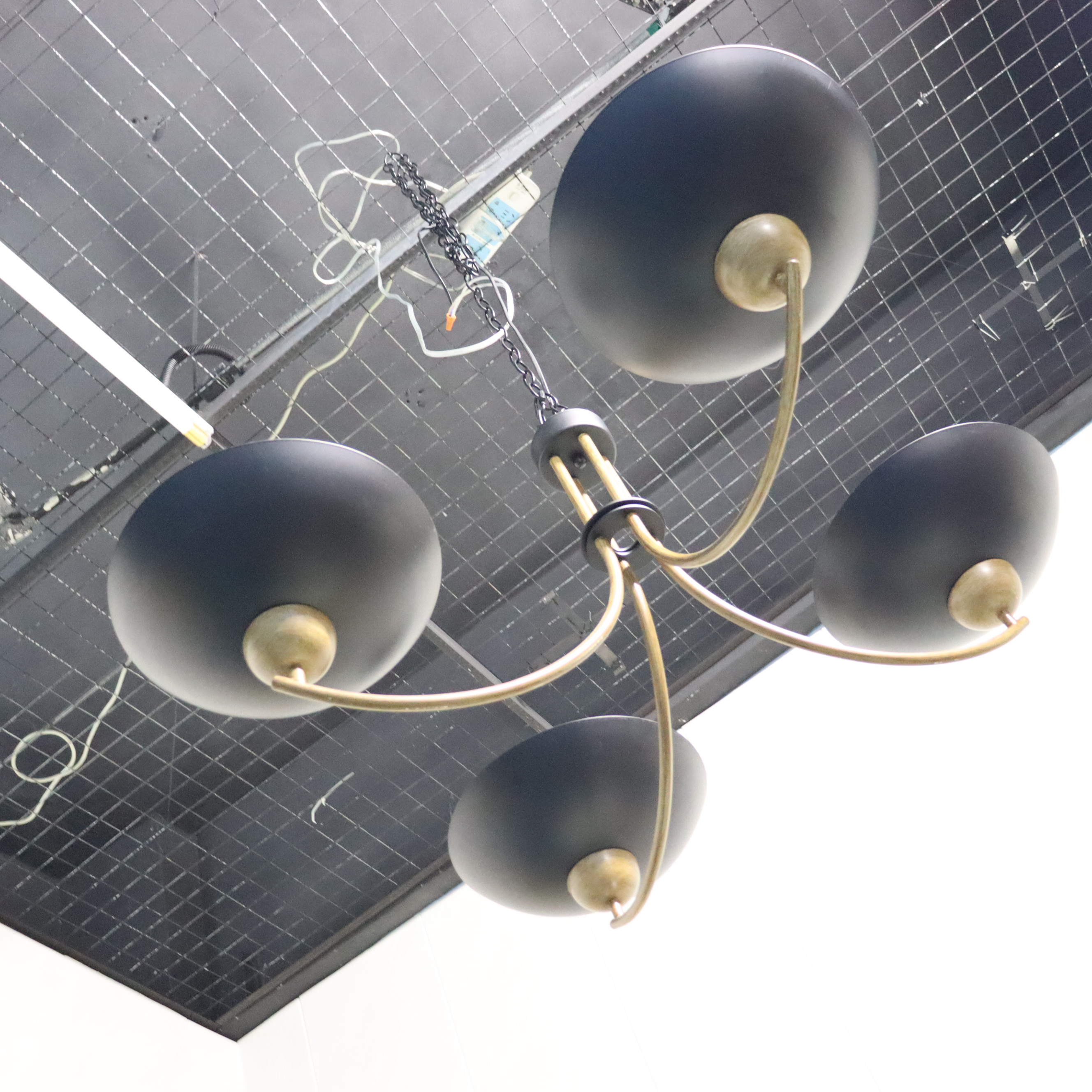 Factory direct sales American chandelier creative retro chandelier new bedroom living room lighting fixtures