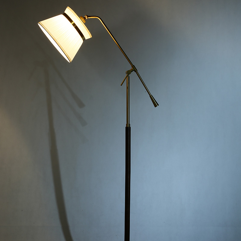 Ins style pleated American vintage light luxury bedroom floor lamp