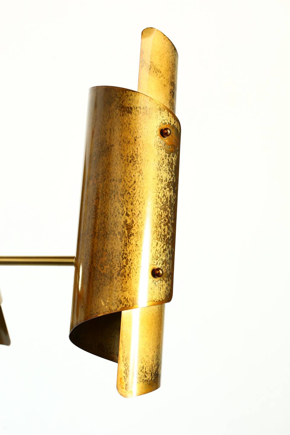 Vintage old European and American style minimalist chandelier