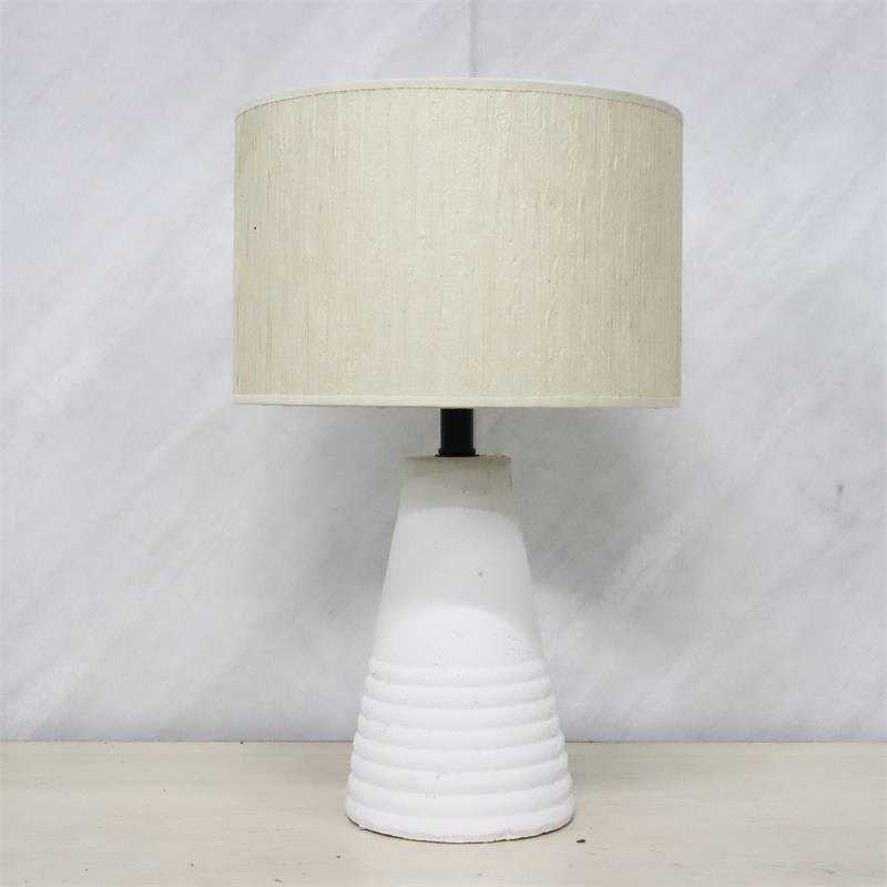 Ceramic table lamp with two ears