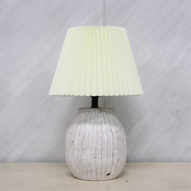 Ceramic table lamp with two ears and linen