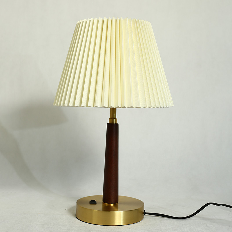 Ins style pleated American vintage light luxury bedroom study vertical floor lamp