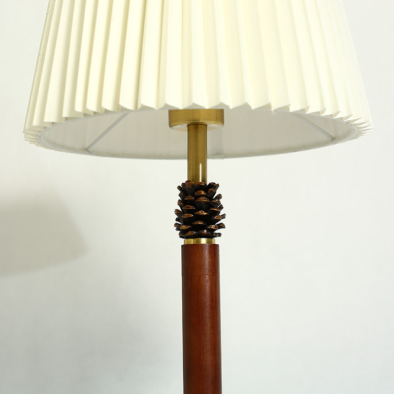 Scandinavian lamp living room light luxury bedroom study vertical table lamp