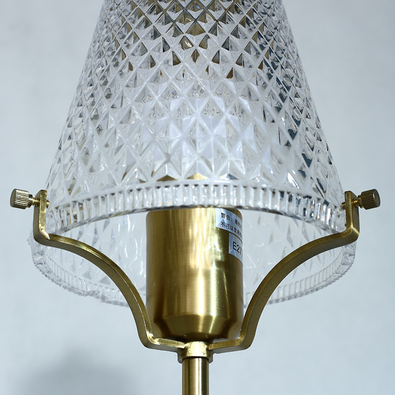 Scandinavian American retro light luxury bedroom study vertical floor lamp