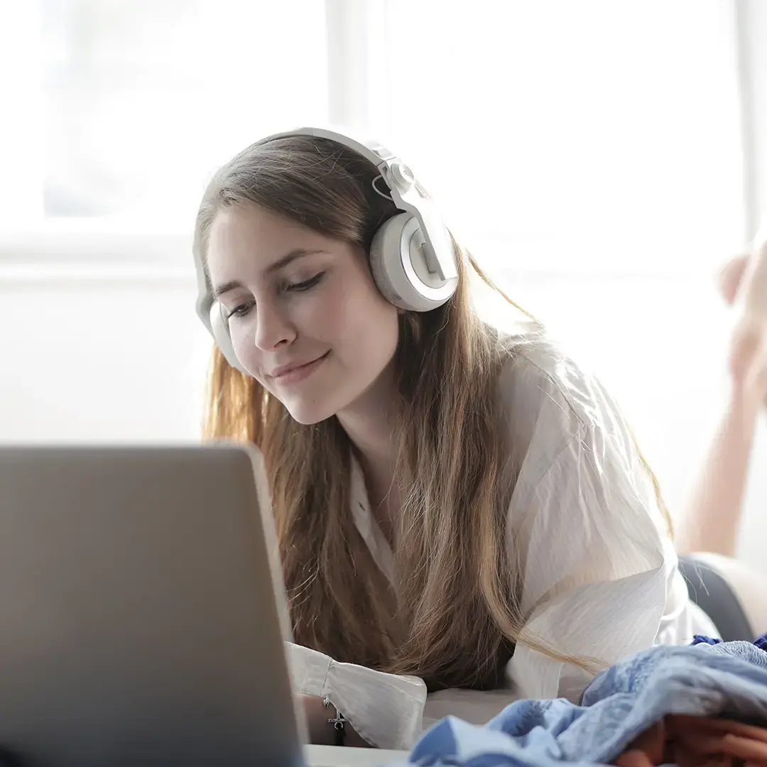 Does Bluetooth Headsets Sound Better than Wired Headsets?