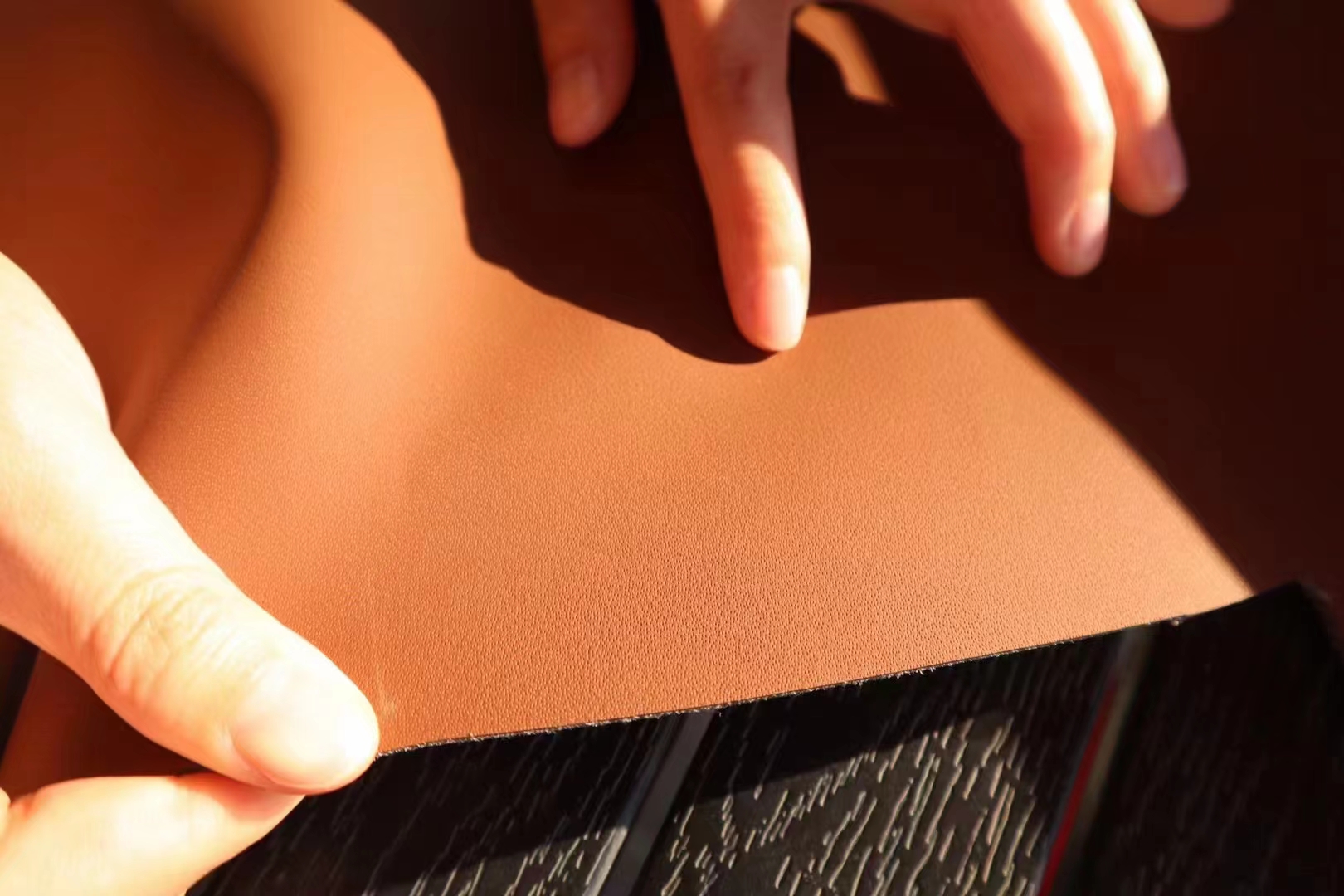 https://image.jumitop.cn/www.cignoleather.com/2026/05/29/image_folder/微信图片_20230218095006_s50YMnH9.jpg
