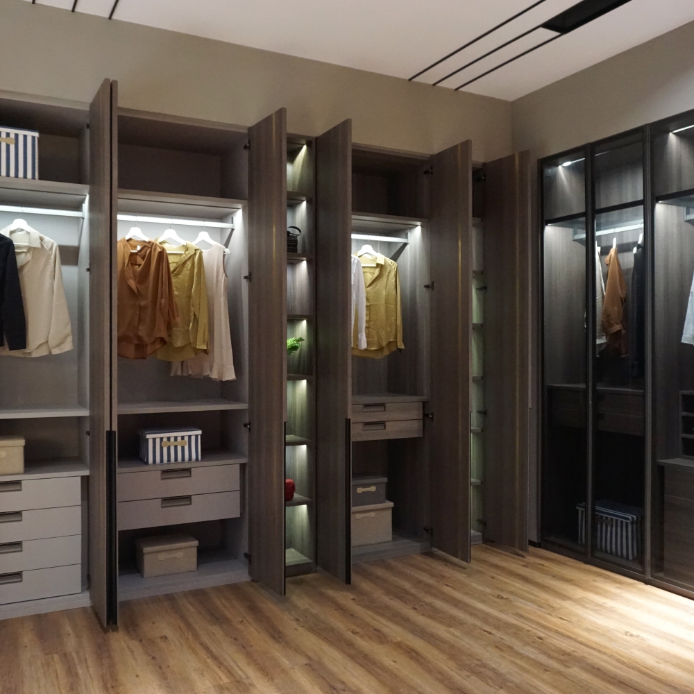 walk in wardrobe walk in wardrobe