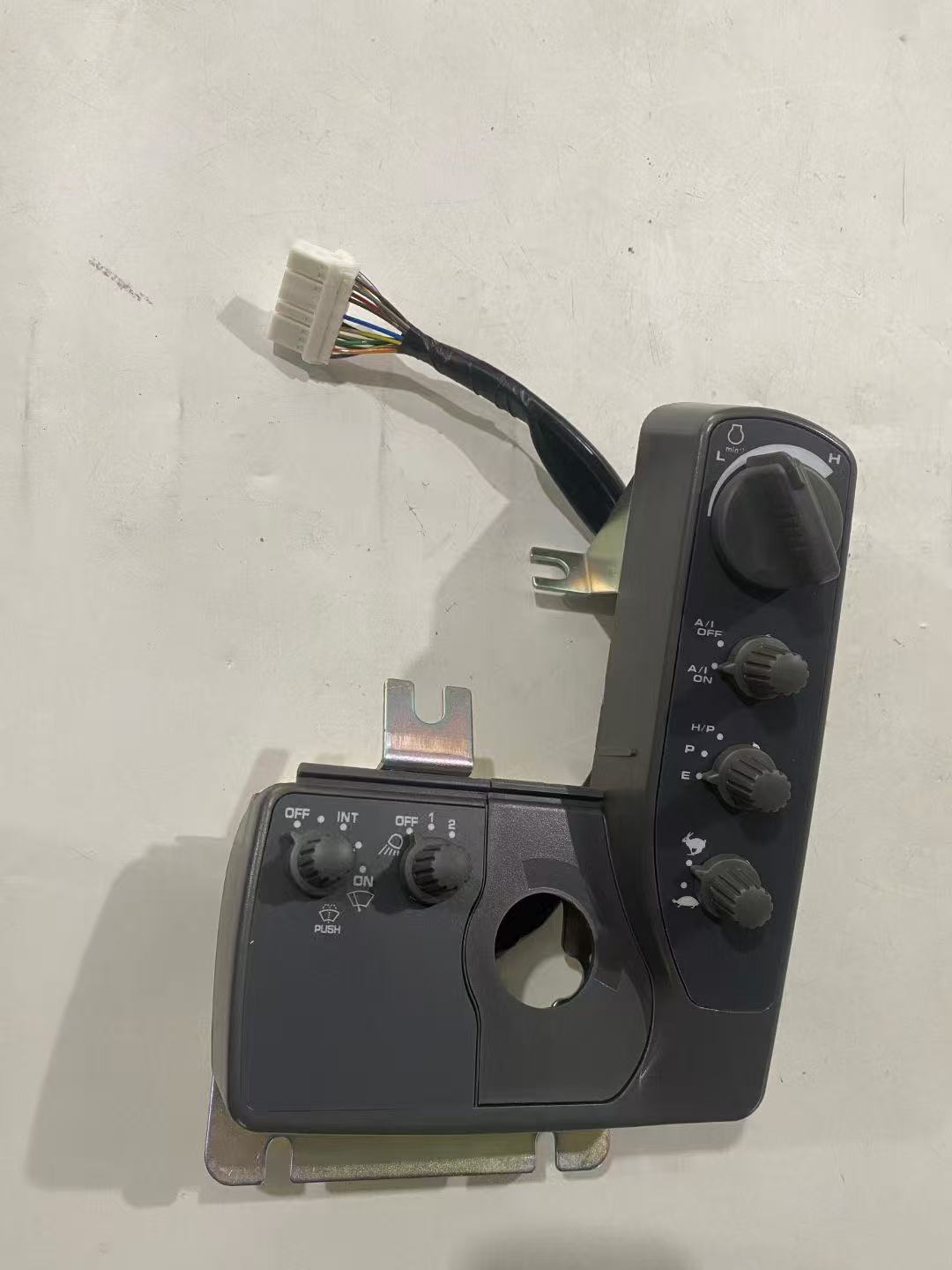 电器件油门旋钮面板_KidpQkVu.jpg
