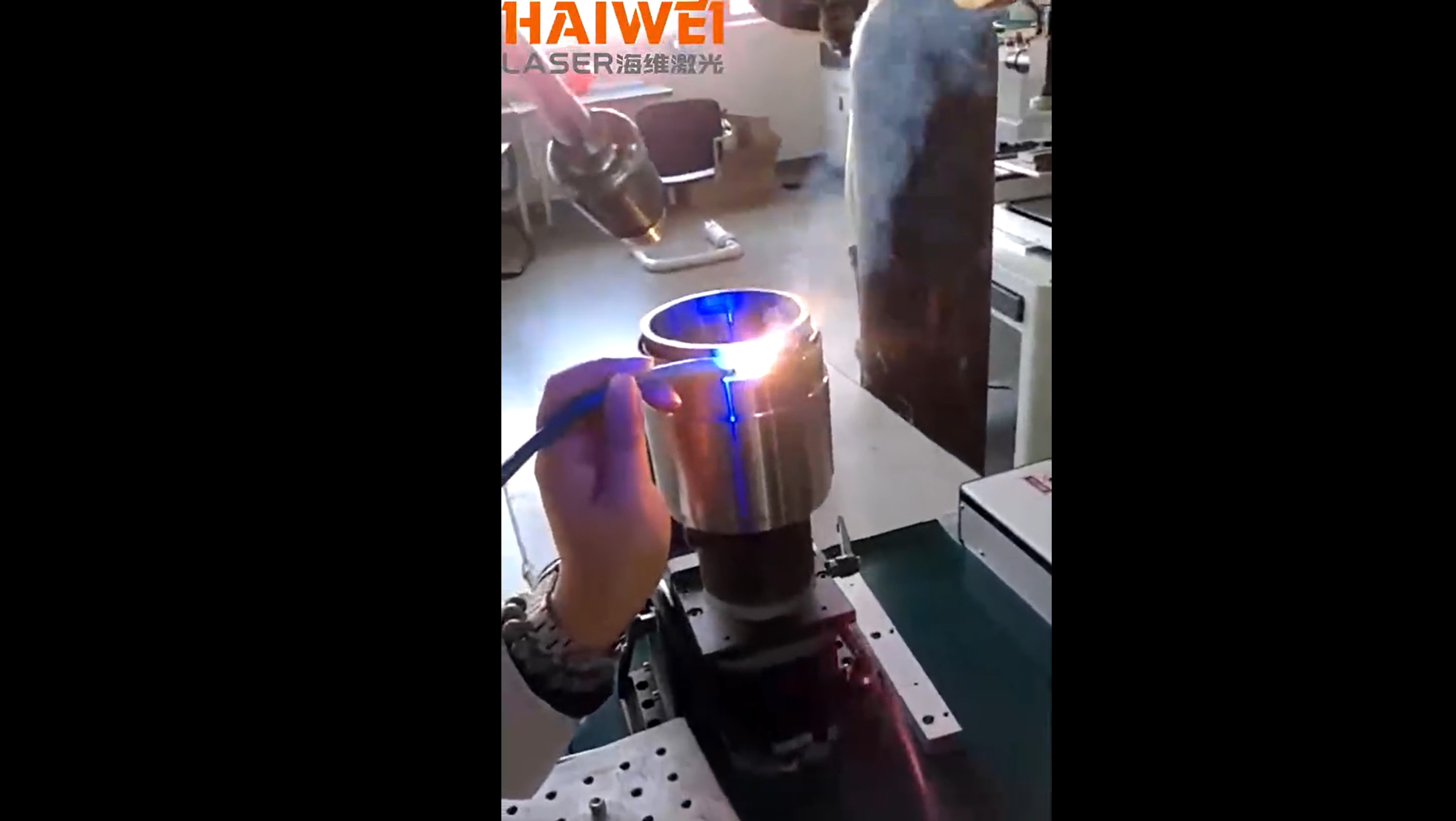 Continuous fiber optic sealing welding