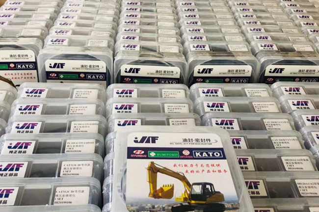 SEAL KIT: Boom Cylinder Seal Kit, Arm Cylinder Seal Kit, Bucket Cylinder Seal Kit, Control Valve Seal Kit, Main Pump Seal Kit, Travel Motor Seal Kit, Swing Motor Seal Kit, Rotary Center Joint Seal Kit, Regulator Seal Kit