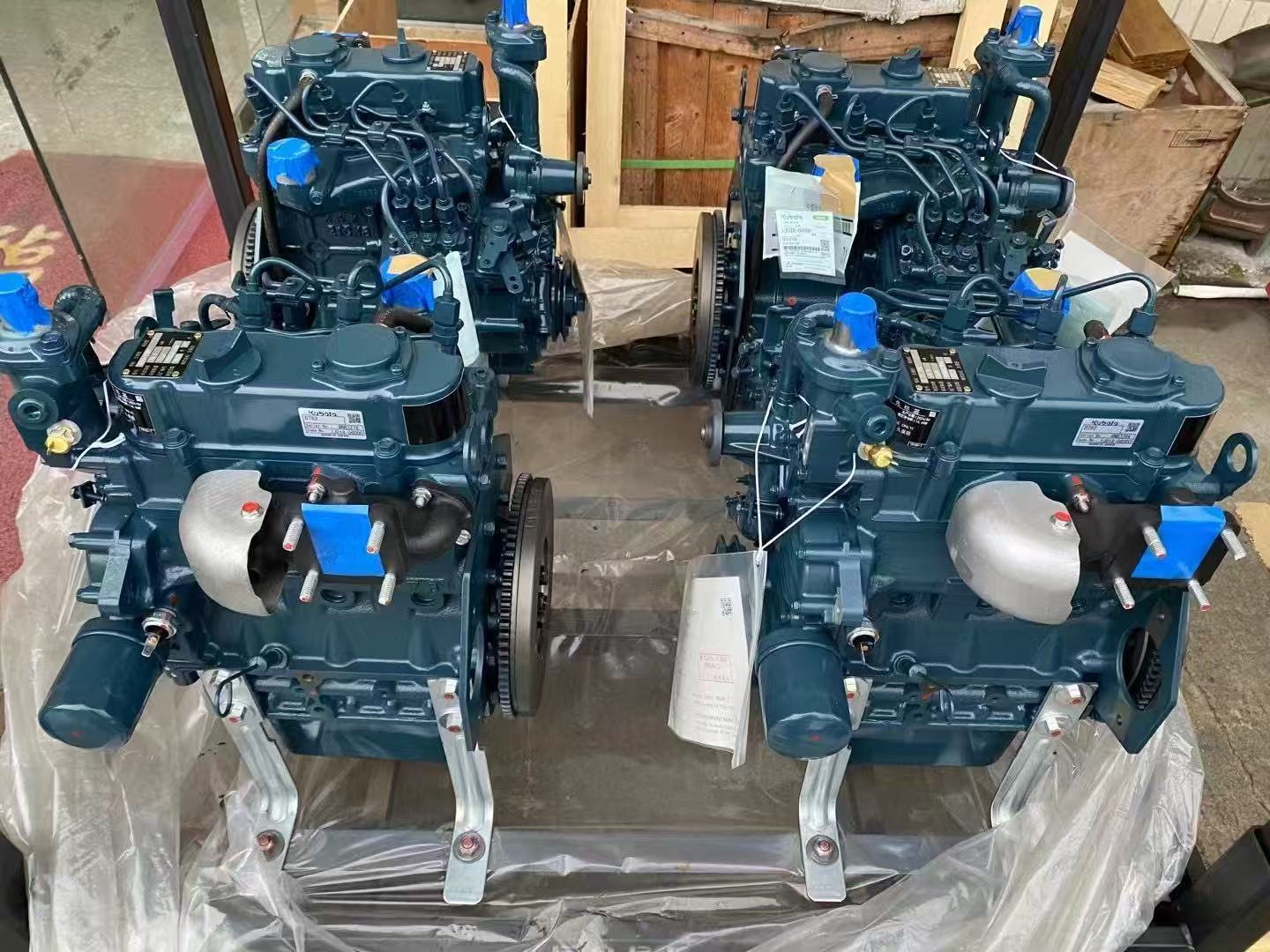 D722 D902 D1005 V1505T V2203-T V2403 V2607 V3307 V3800 Brand New Original Diesel Engine for Kubota Tractor Excavator Accessories