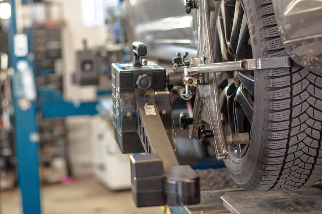 Automotive Supply Chain: A Step-by-Step Guide to Sourcing Automotive Parts & Accessories from China