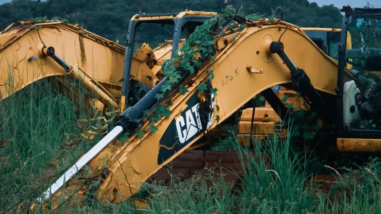 Essential Tips for Choosing Excavator Fuel Parts}
