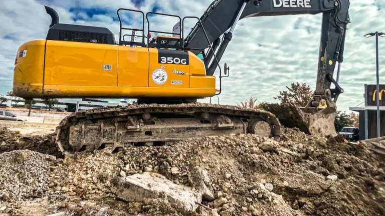 How to Identify and Pick Quality Excavator Repair Parts}