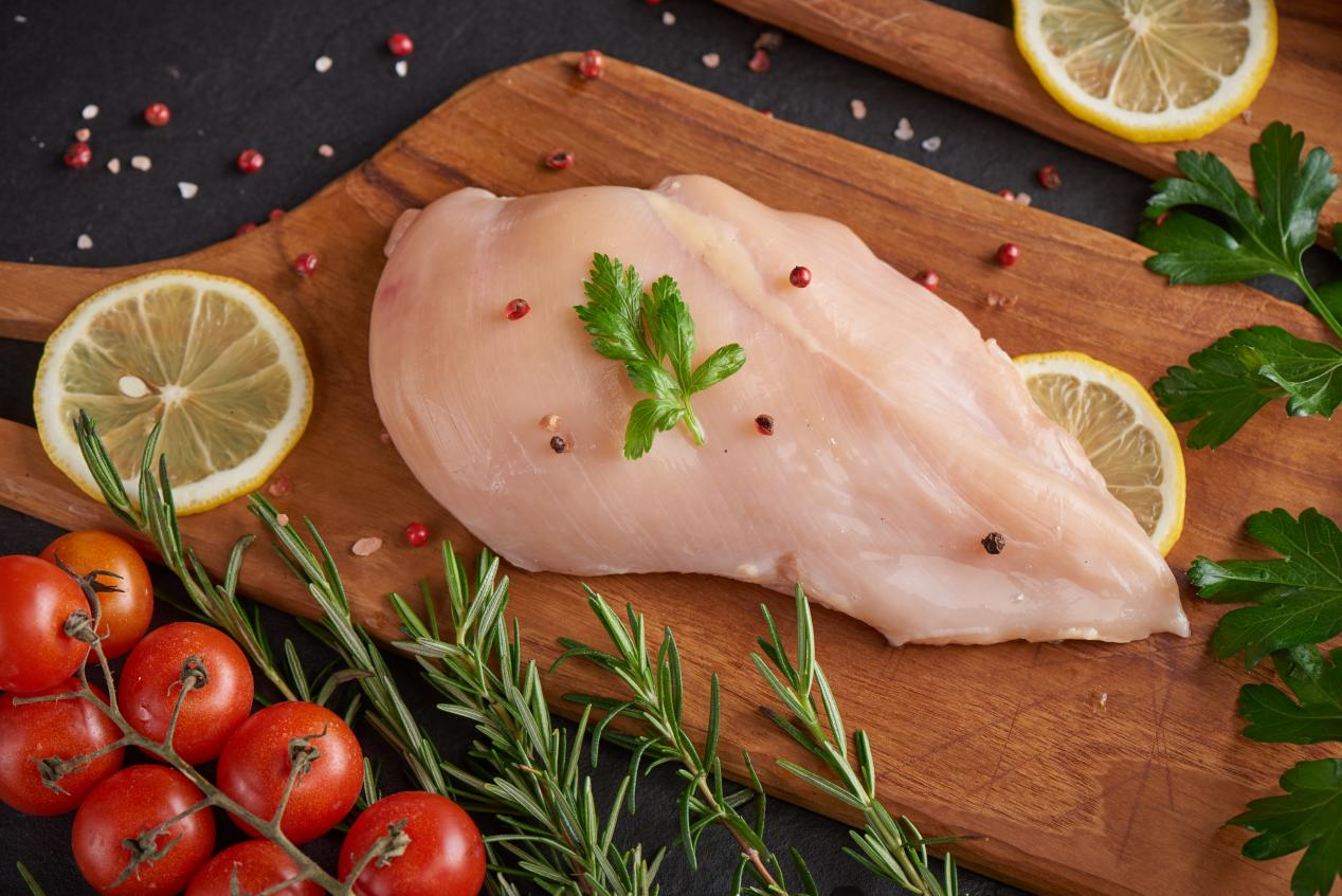 A new era for high-end pet snacks: How do air-drying and freeze-drying technologies reshape nutrition and flavor?