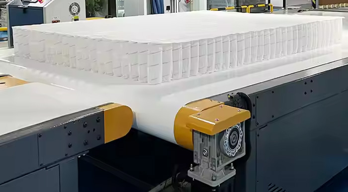 modern-mattress-manufacturing-equipment_ytl8H3zA.jpg